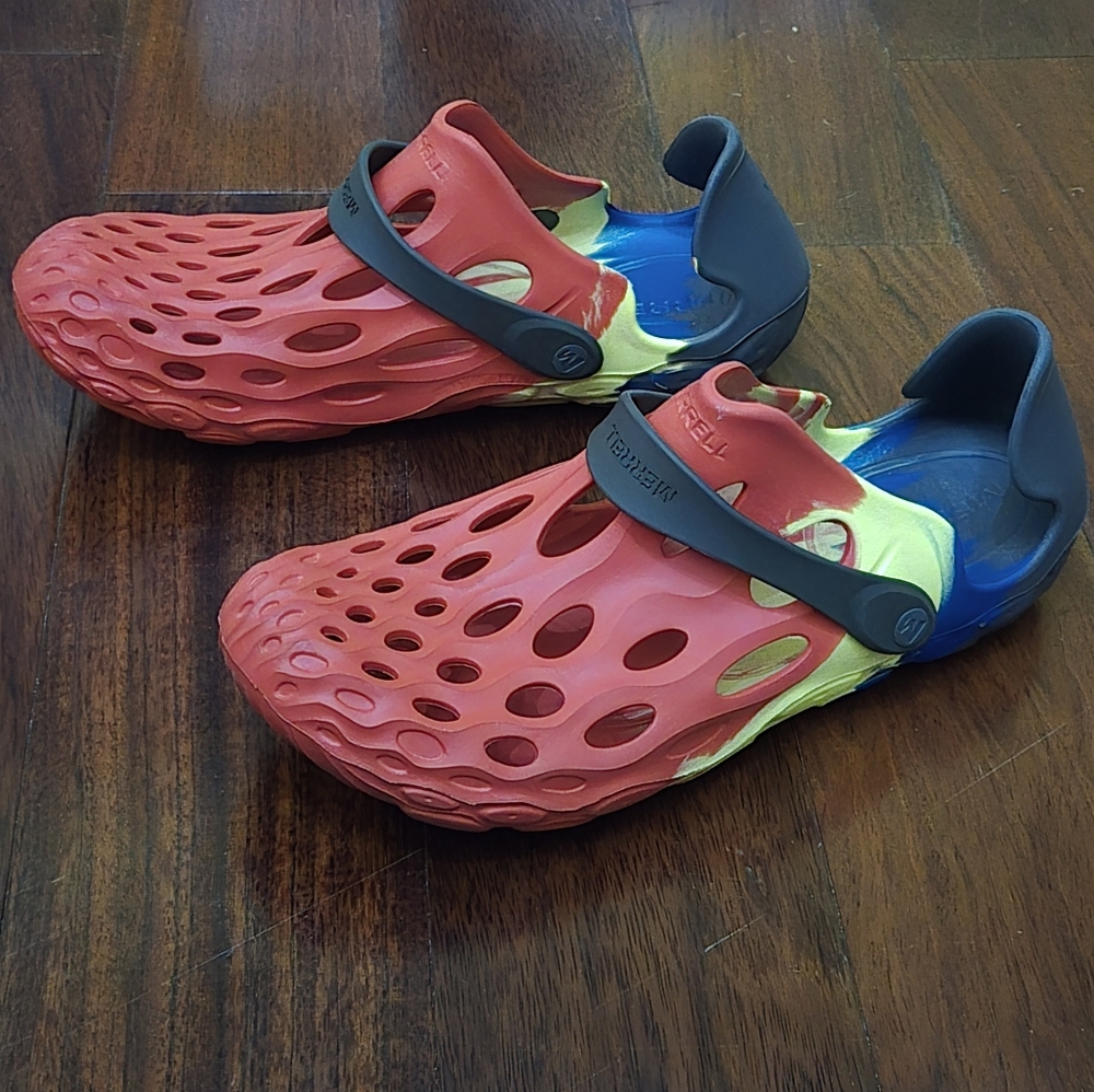 Merrell Used Red, Yellow and Blue Water Shoes Size 12